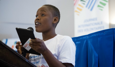 Mathania Charles, 21 years old, is a volunteer for the Toya Fundation, an Haitian NGO dedicated to women empowerment. © Ruvens Ely Boyer / UN / PNUD, 2018