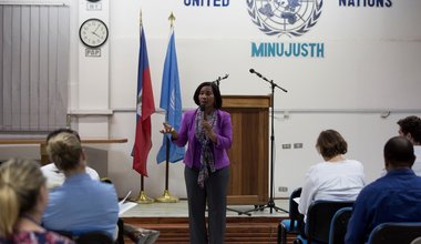 Pour la Journée internationale des femmes, Mona Jean, représentante de la section Genre de la MINUJUSTH, a évoqué les obstacles au respect des droits des femmes en Haïti. © Leonora Baumann / UN / MINUJUSTH, 2018