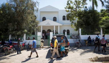 Pour Paul Éronce Villard, Officier Associé du pilier État de droit de la MINUJUSTH, la comparution immédiate est une des priorités du système judiciaire en Haïti. © Leonora Baumann / UN / MINUJUSTH, 2018