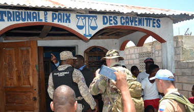 La PNH et la MINUJUSTH se rendent dans les îles Cayemites. © UNPOL Adili Toro Agali / UN / MINUJUSTH, 2018